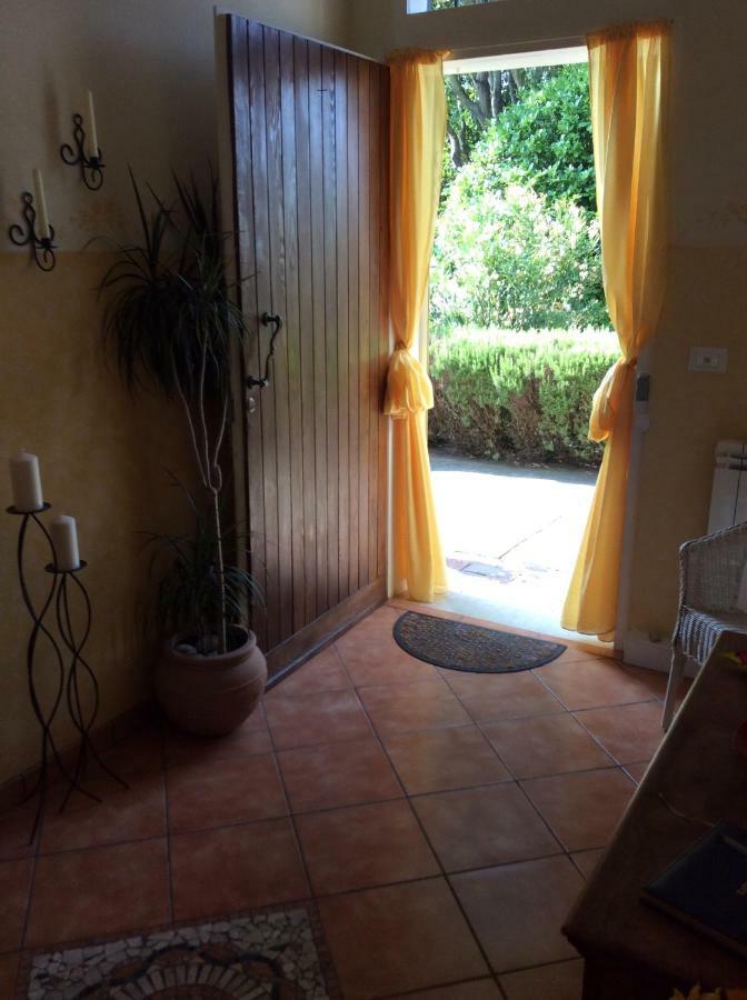 Via Bruno Rossi 23 Bed and Breakfast Ambrogio Buitenkant foto